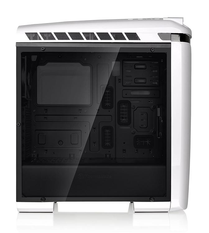 Thermaltake Versa C22 RGB Snow Edition ATX Mid-Tower Chassis 3 Thermaltake Versa C22 RGB Snow Edition ATX Mid-Tower Chassis - Image 3
