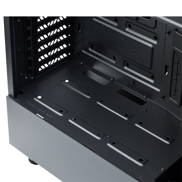 Cooler Master MasterBox CM695 ATX Mid-Tower Gaming Chassis 5 Cooler Master MasterBox CM695 ATX Mid-Tower Gaming Chassis